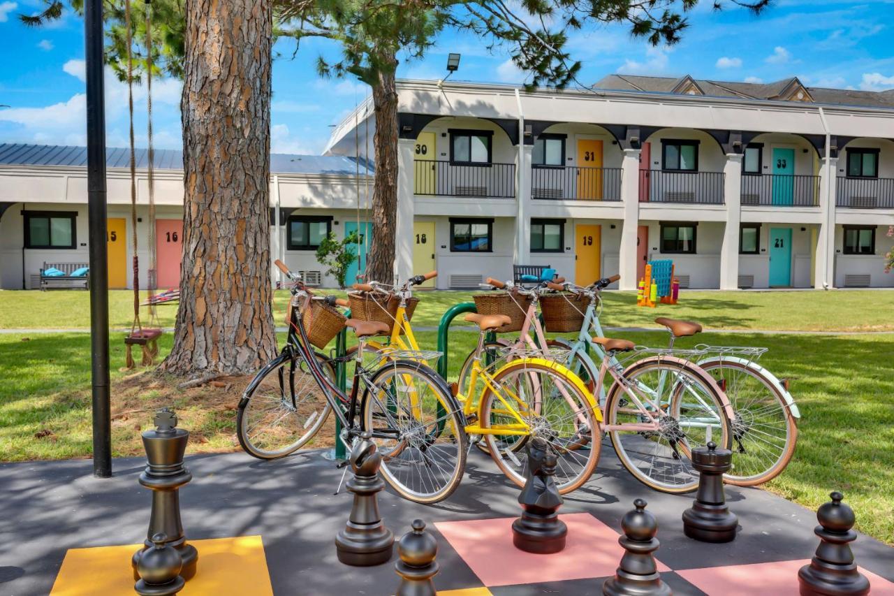Hotel Mccoy - Art, Libations, Pool Society 3*